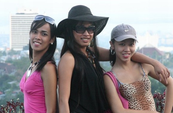 The Amazing Truth About Queen Raquela fotoğrafı