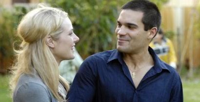 İki Yumruk, Bir Kalp fotoğrafı