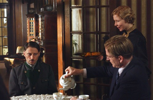 Hitler: Kötülüğün Yükselişi Fotoğrafı