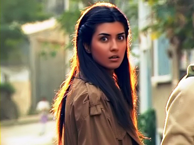 Çemberimde Gül Oya Fotoğrafı