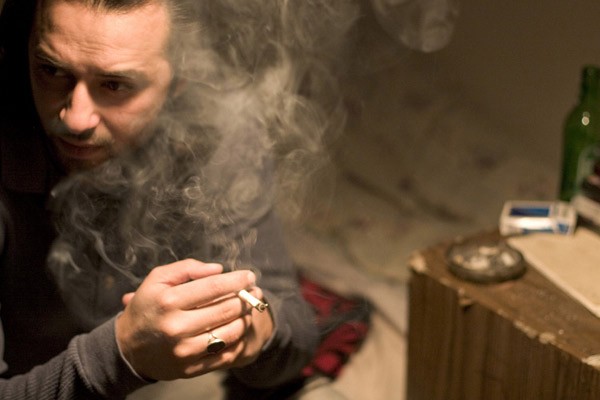 Man Push Cart fotoğrafı