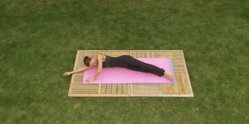 Ebru şallı ile Pilates Fotoğrafı