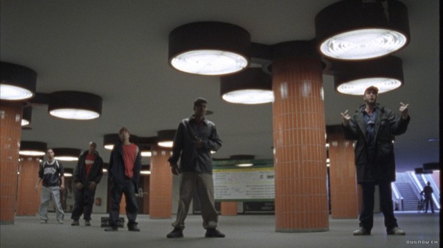 Status Yo! fotoğrafı