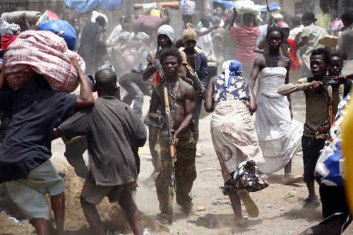 Kuduz Köpek Johnny fotoğrafı