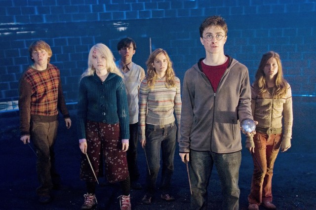 Harry Potter ve Zümrüdüanka Yoldaşlığı Fotoğrafı