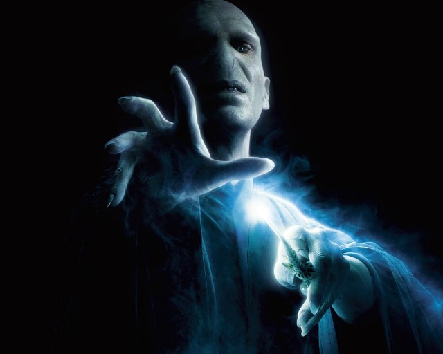 Harry Potter ve Zümrüdüanka Yoldaşlığı Fotoğrafı