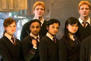 Harry Potter ve Zümrüdüanka Yoldaşlığı Fotoğrafı