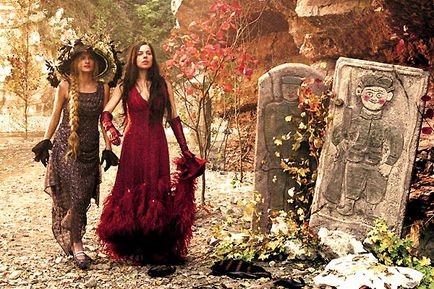 Satılık Gözyaşları Fotoğrafı