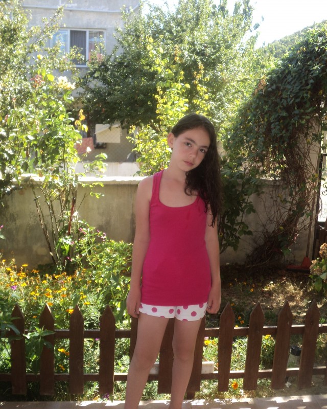 Double Teamed fotoğrafı