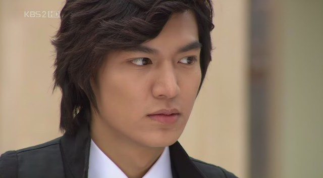 Erkekler Çiçeklerden Önce Gelir Fotoğrafı