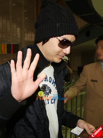 Erkekler Çiçeklerden Önce Gelir Fotoğrafı