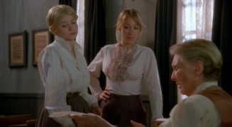 Love Takes Wing fotoğrafı