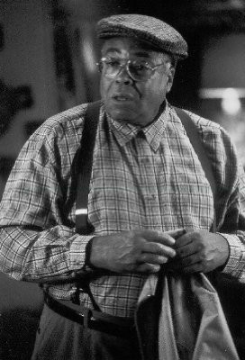 Finder's Fee fotoğrafı