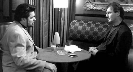 Silahların Gölgesinde fotoğrafı