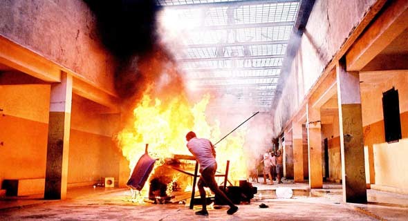 Querô: A Damned Report fotoğrafı