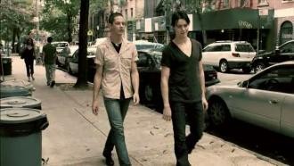 Between Love & Goodbye fotoğrafı