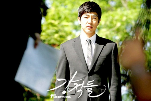 Powerful Opponents Fotoğrafı