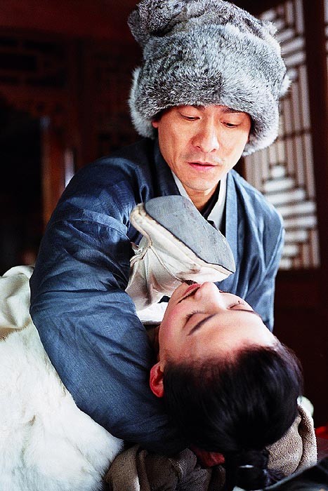 Cat And Mouse Fotoğrafı