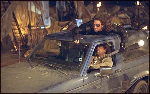 Los Angeles'tan Kaçış Fotoğrafı