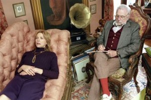 Elde Makas Koşmak Fotoğrafı