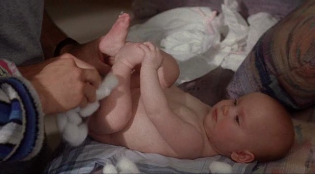 Üç Adam ve Bir Bebek fotoğrafı