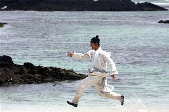 Tempted Again fotoğrafı