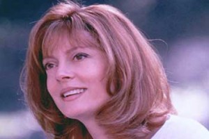 Buradan Çok Uzakta Fotoğrafı