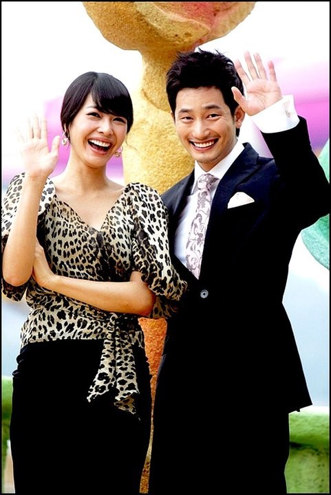 How To Meet A Perfect Neighbor fotoğrafı