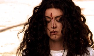 Soraya'yı Taşlamak Fotoğrafı