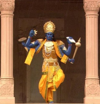 Kampüste Çıplak Ayaklar Fotoğrafı