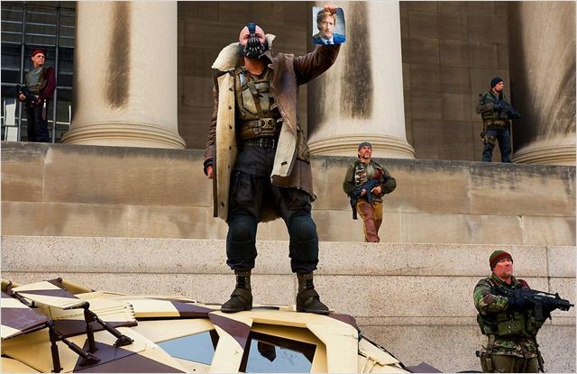 Kara Şövalye Yükseliyor Fotoğrafı