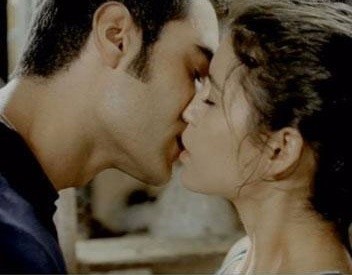 Gecenin Kanatları Fotoğrafı