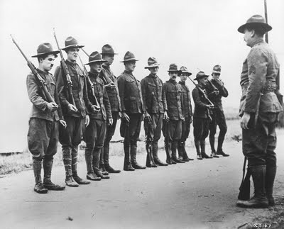 Shoulder Arms Fotoğrafı