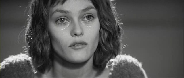 Köprüdeki Kız Fotoğrafı