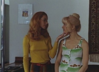 Girl Meets Girl Fotoğrafı