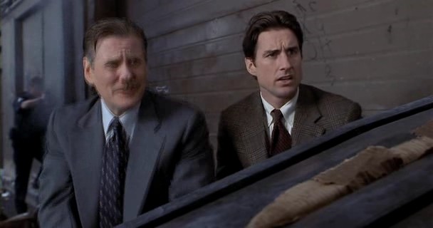 Şaşkın Dedektif Fotoğrafı