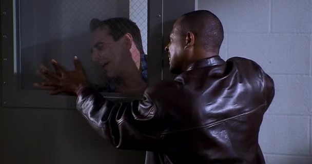 Şaşkın Dedektif Fotoğrafı