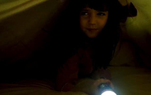 Karanlıktan Korkma Fotoğrafı