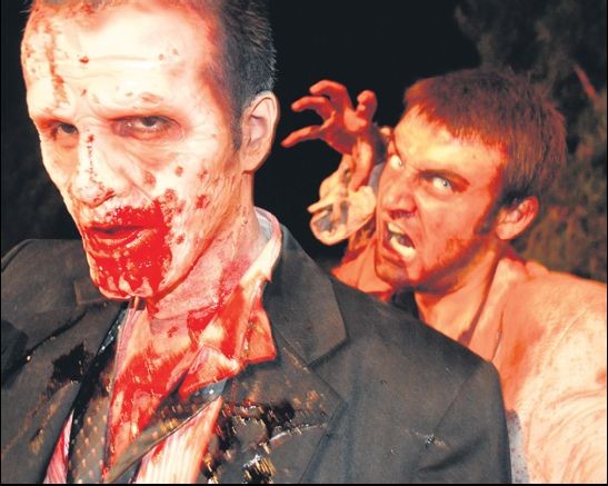 Ada: Zombilerin Düğünü Fotoğrafı