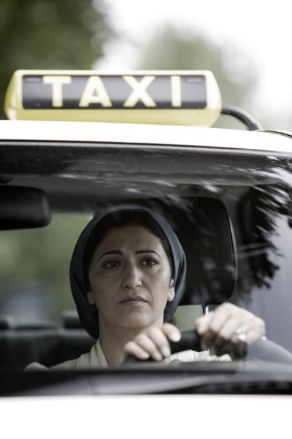 Sarı Saten: Günahkârların Aşkı Fotoğrafı