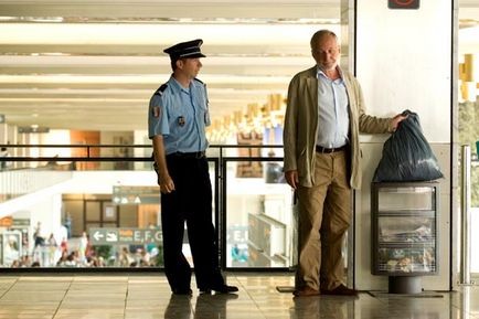 Fragile(s) fotoğrafı