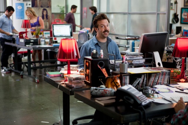 Seni Uzaktan Sevmek Fotoğrafı