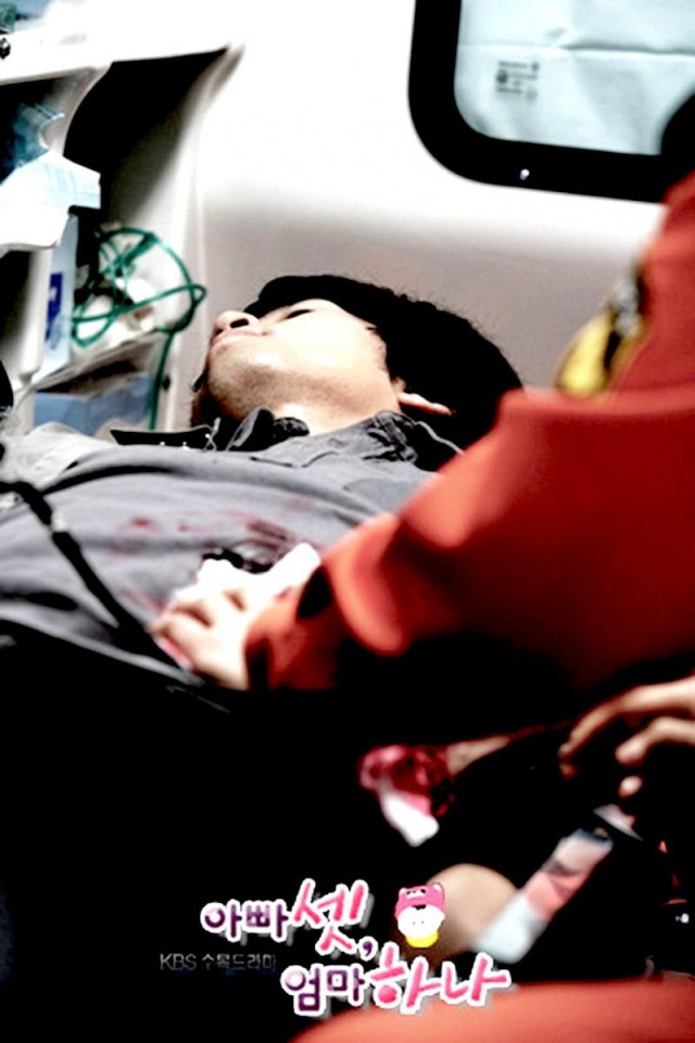 Bir Anne Üç Baba Fotoğrafı