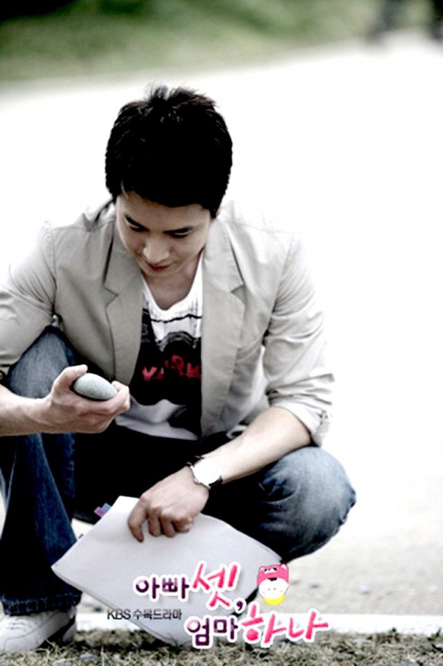 Bir Anne Üç Baba Fotoğrafı