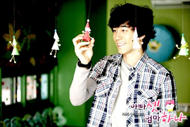 Bir Anne Üç Baba Fotoğrafı