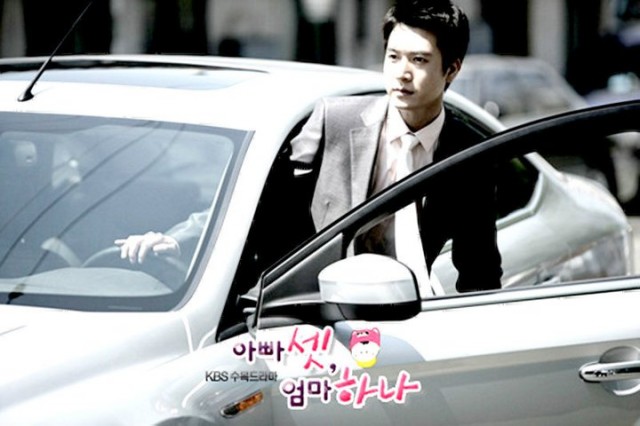 Bir Anne Üç Baba Fotoğrafı