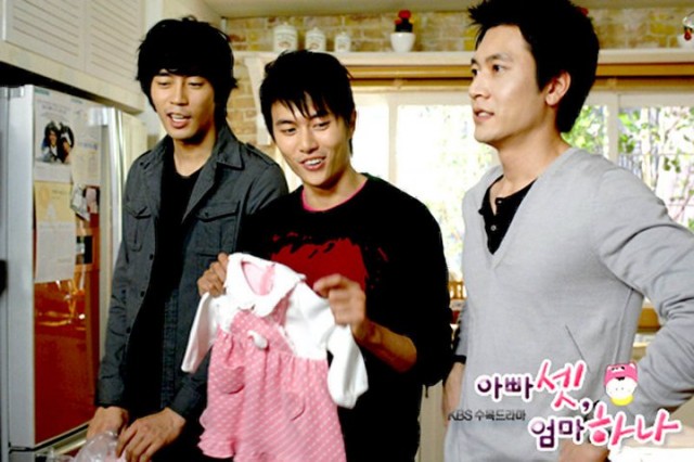 Bir Anne Üç Baba Fotoğrafı