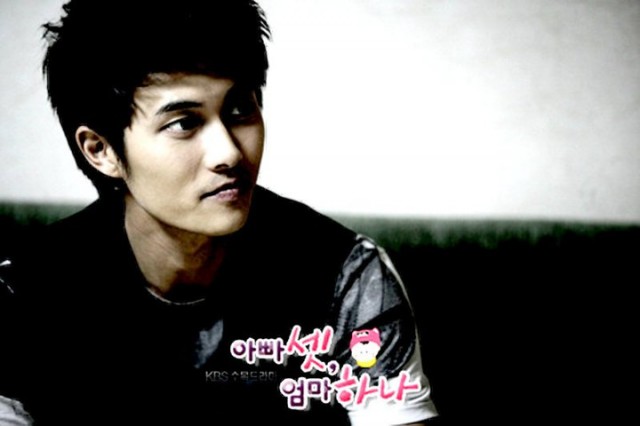 Bir Anne Üç Baba Fotoğrafı