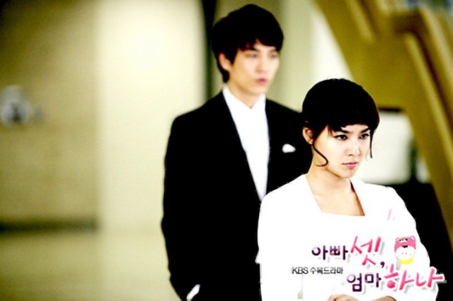 Bir Anne Üç Baba Fotoğrafı