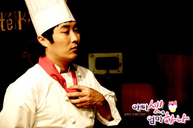 Bir Anne Üç Baba Fotoğrafı